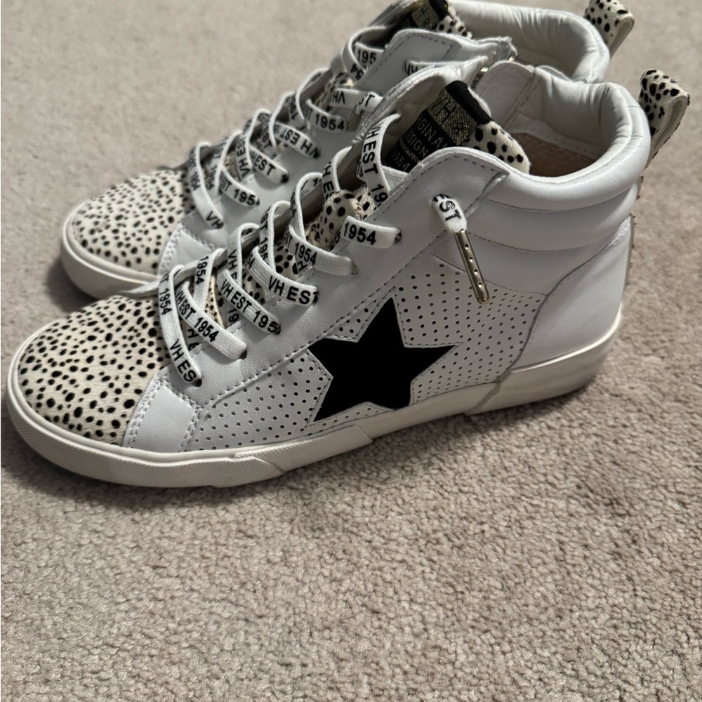 Vintage Havana Women's High-Top Sneakers with Black Star